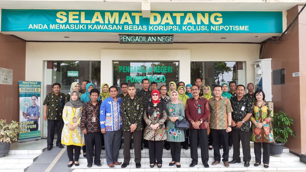 Kunjungan YM Ketua Pengadilan Tinggi Jawa Tengah Dalam Rangka Pembinaan dan Pengawasan